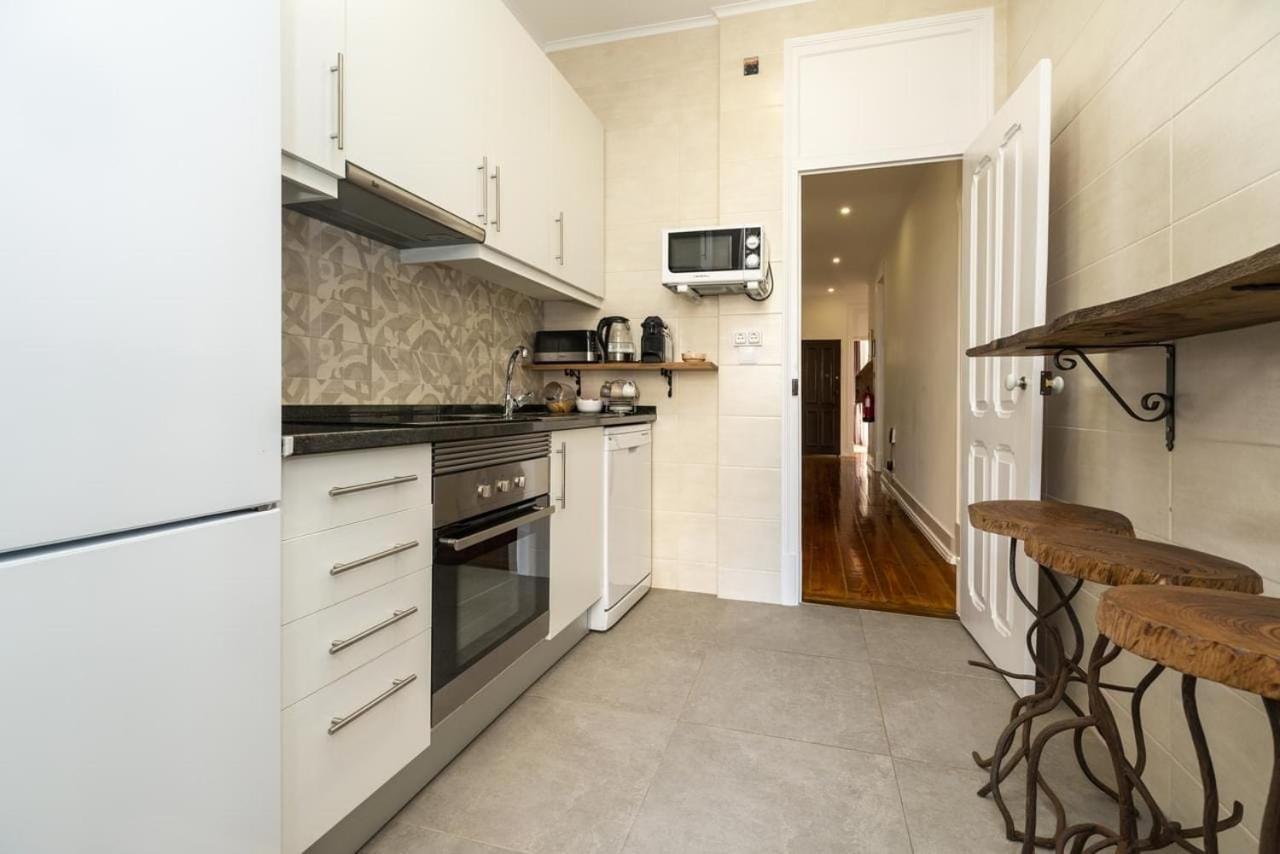 Retro M2 R4 - Lovely Double With Shared Bathroom Gasthof